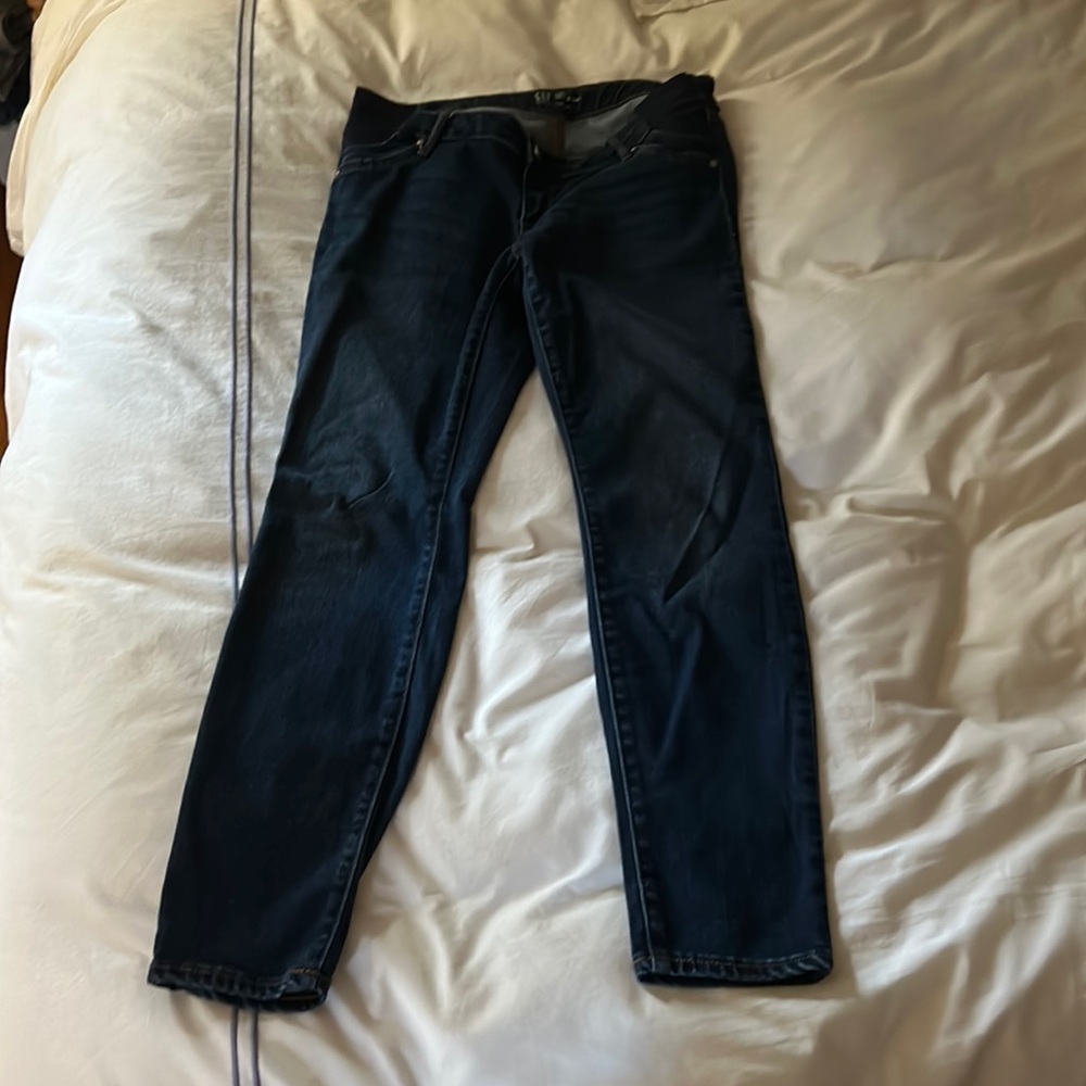Gap true skinny maternity jeans